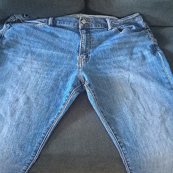 Jeans - Picture 1 of 3